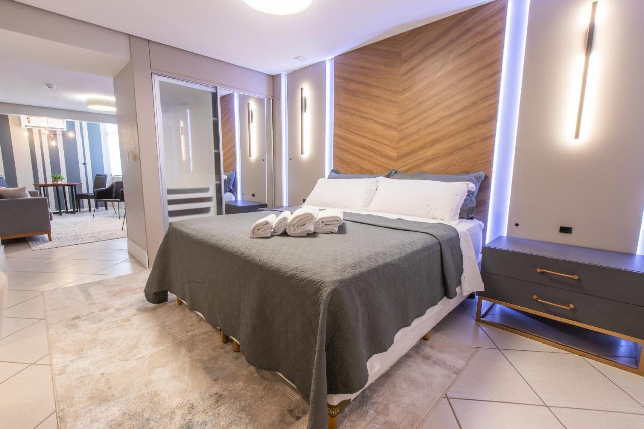 Delupo Hotel - Livin Studios Крисиума Экстерьер фото