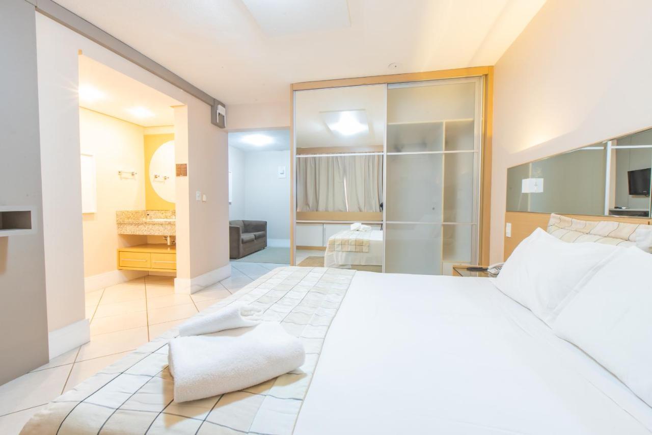 Delupo Hotel - Livin Studios Крисиума Экстерьер фото