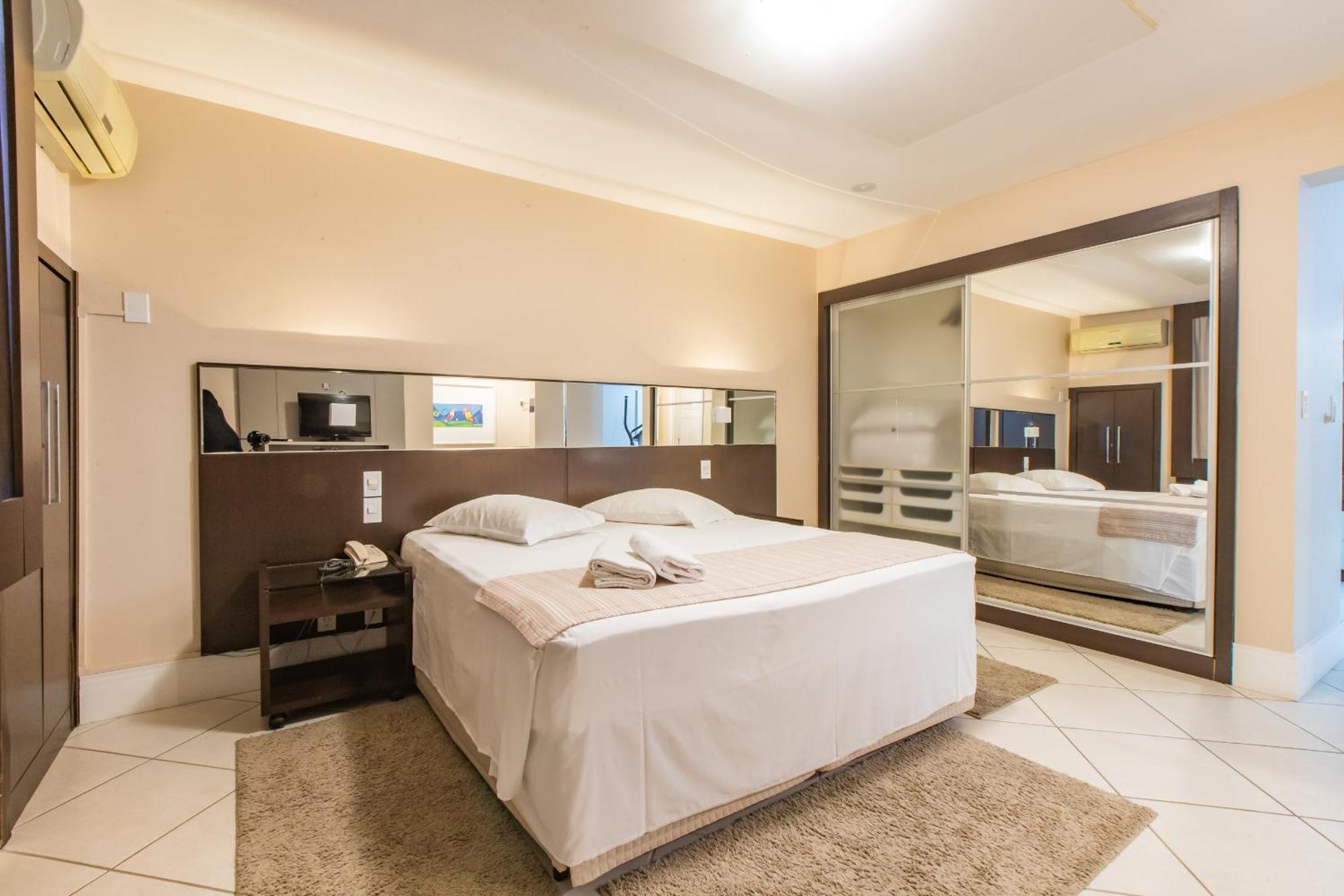 Delupo Hotel - Livin Studios Крисиума Экстерьер фото